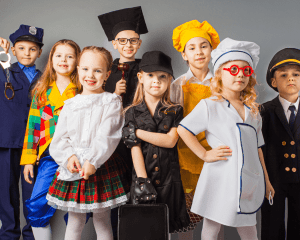 Traje de fiesta para niños infantiles y divertidos