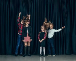 shows para cumpleaños infantiles varios niños jugando