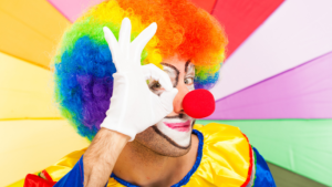 hombre siendo Payaso para Bautizo en Castellón