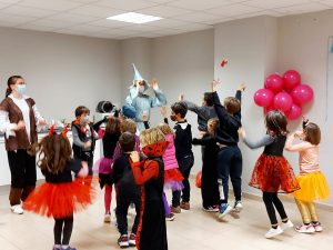 animación infantil Zaragoza fiesta de cumpleaños infantil niños disfrazados jugando